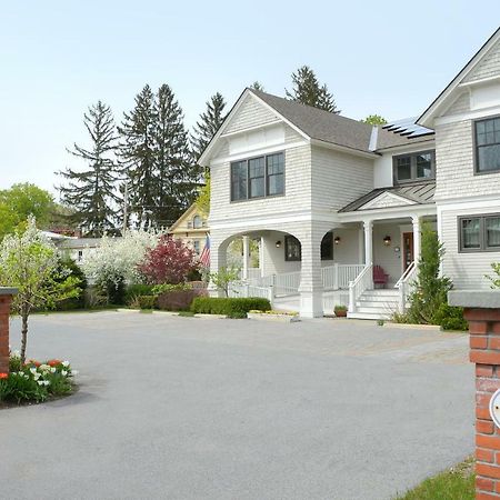 The Springwater Bed And Breakfast Saratoga Springs Exteriör bild