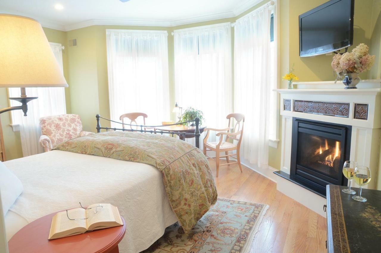The Springwater Bed And Breakfast Saratoga Springs Exteriör bild
