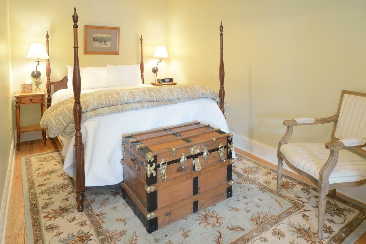 The Springwater Bed And Breakfast Saratoga Springs Exteriör bild