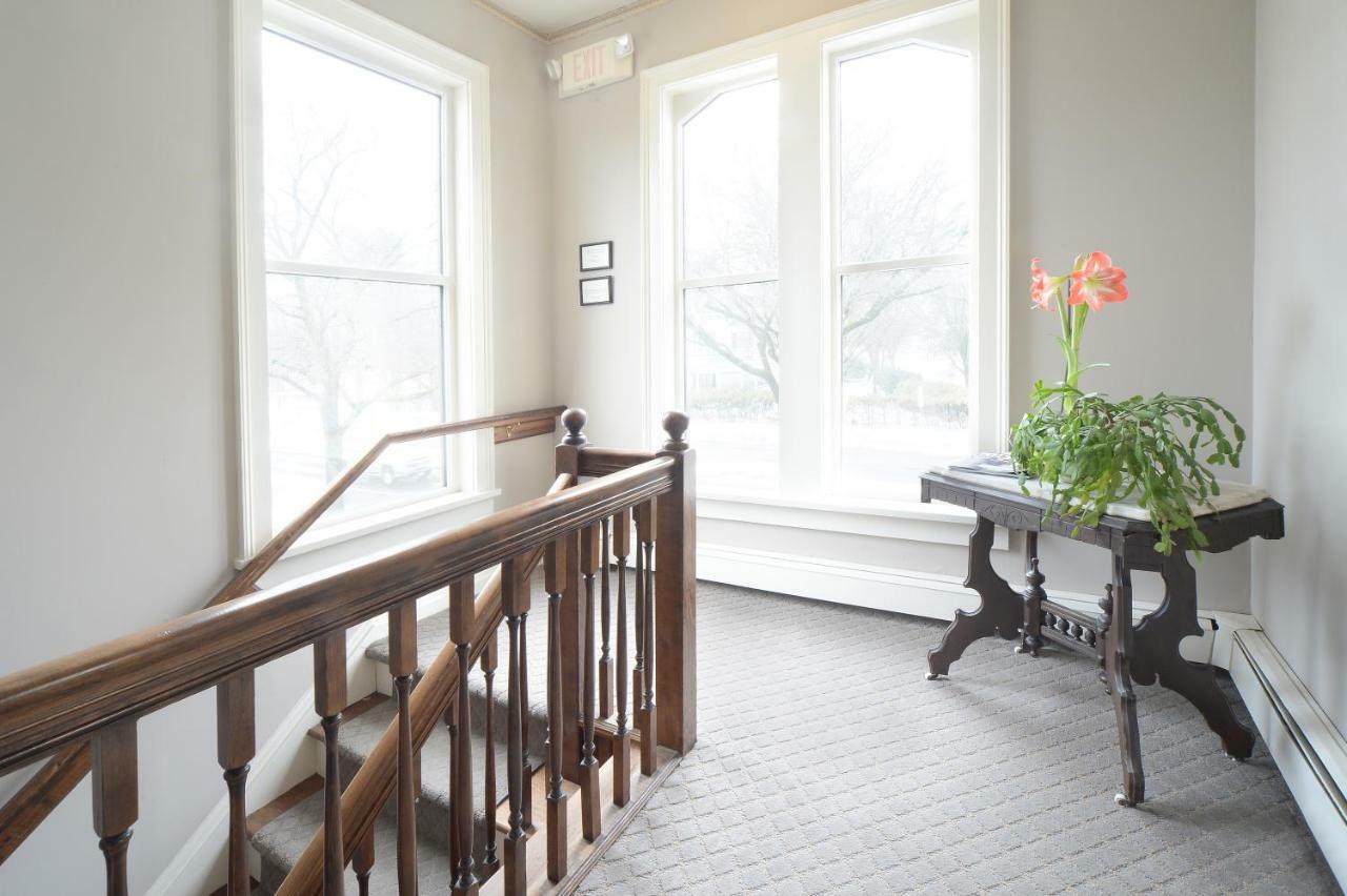 The Springwater Bed And Breakfast Saratoga Springs Exteriör bild