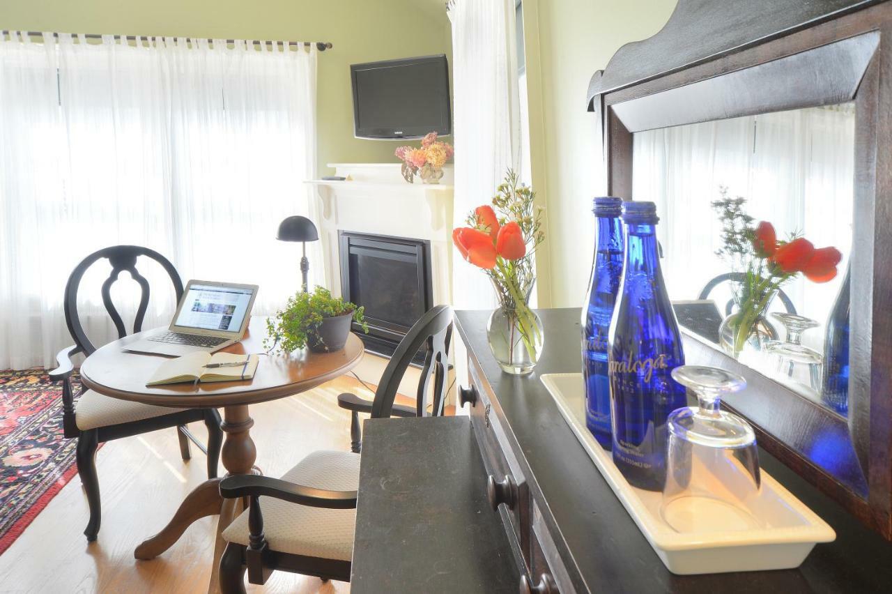 The Springwater Bed And Breakfast Saratoga Springs Exteriör bild