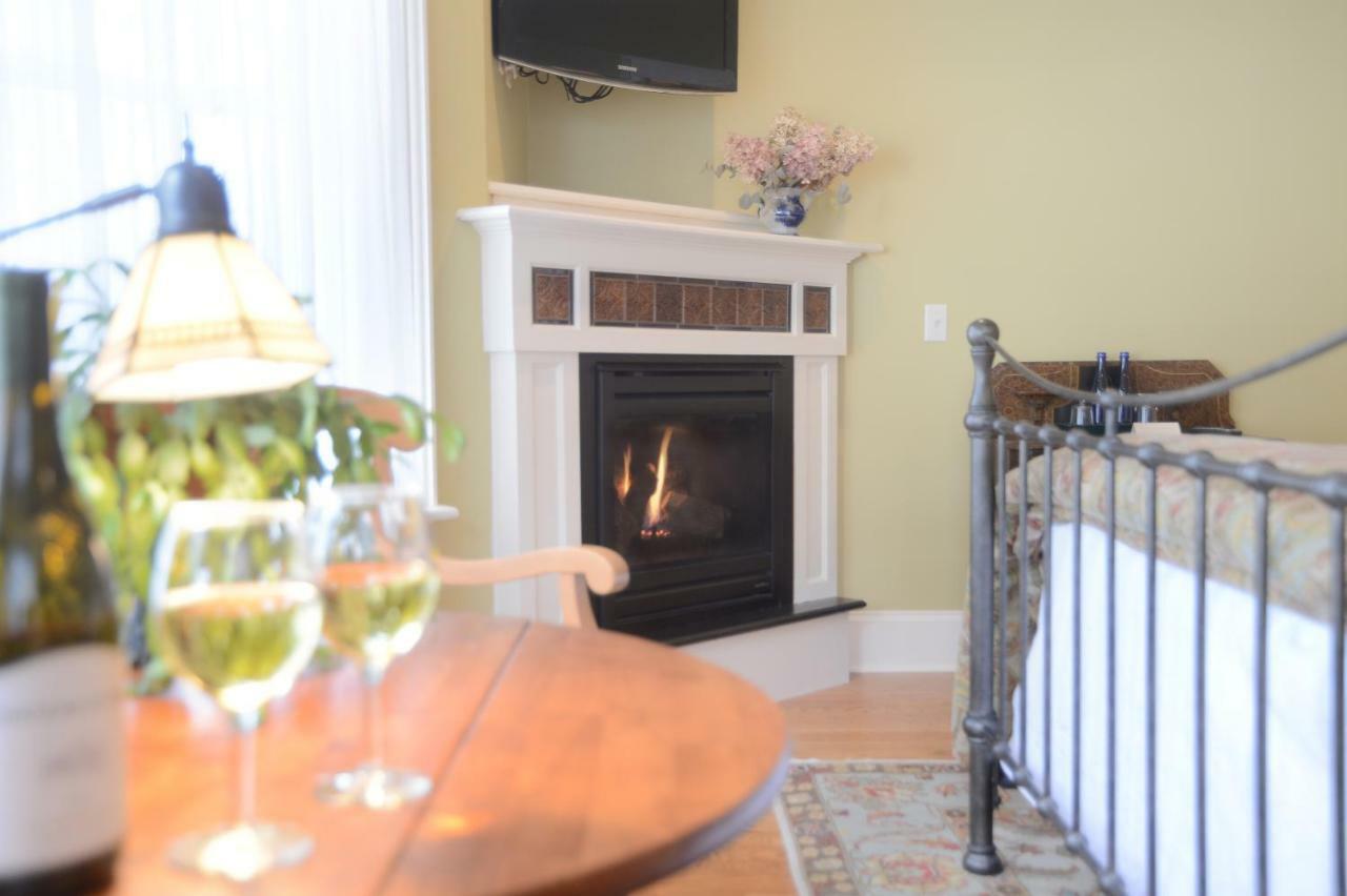 The Springwater Bed And Breakfast Saratoga Springs Exteriör bild