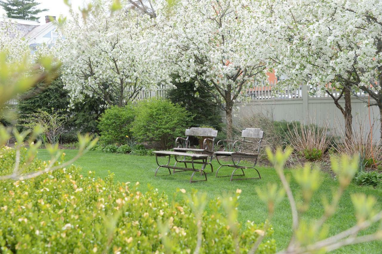 The Springwater Bed And Breakfast Saratoga Springs Exteriör bild