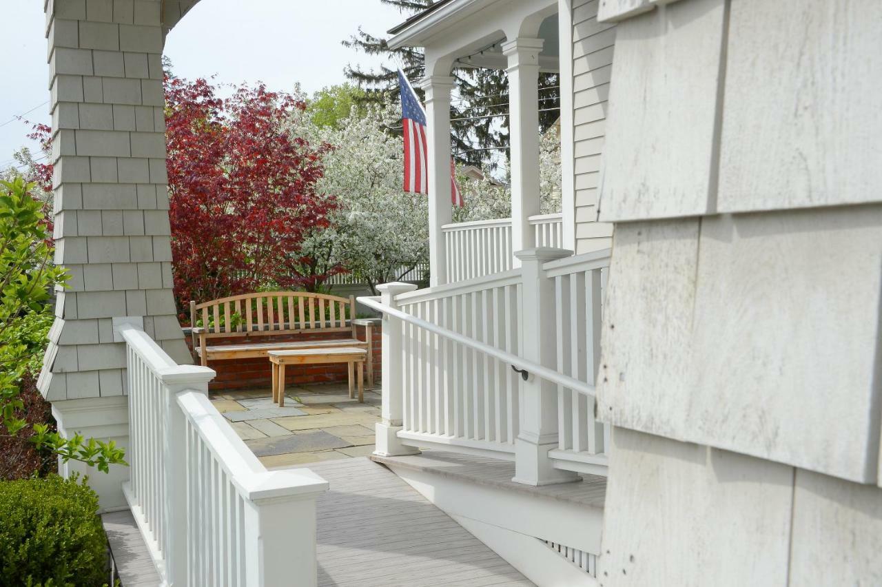 The Springwater Bed And Breakfast Saratoga Springs Exteriör bild