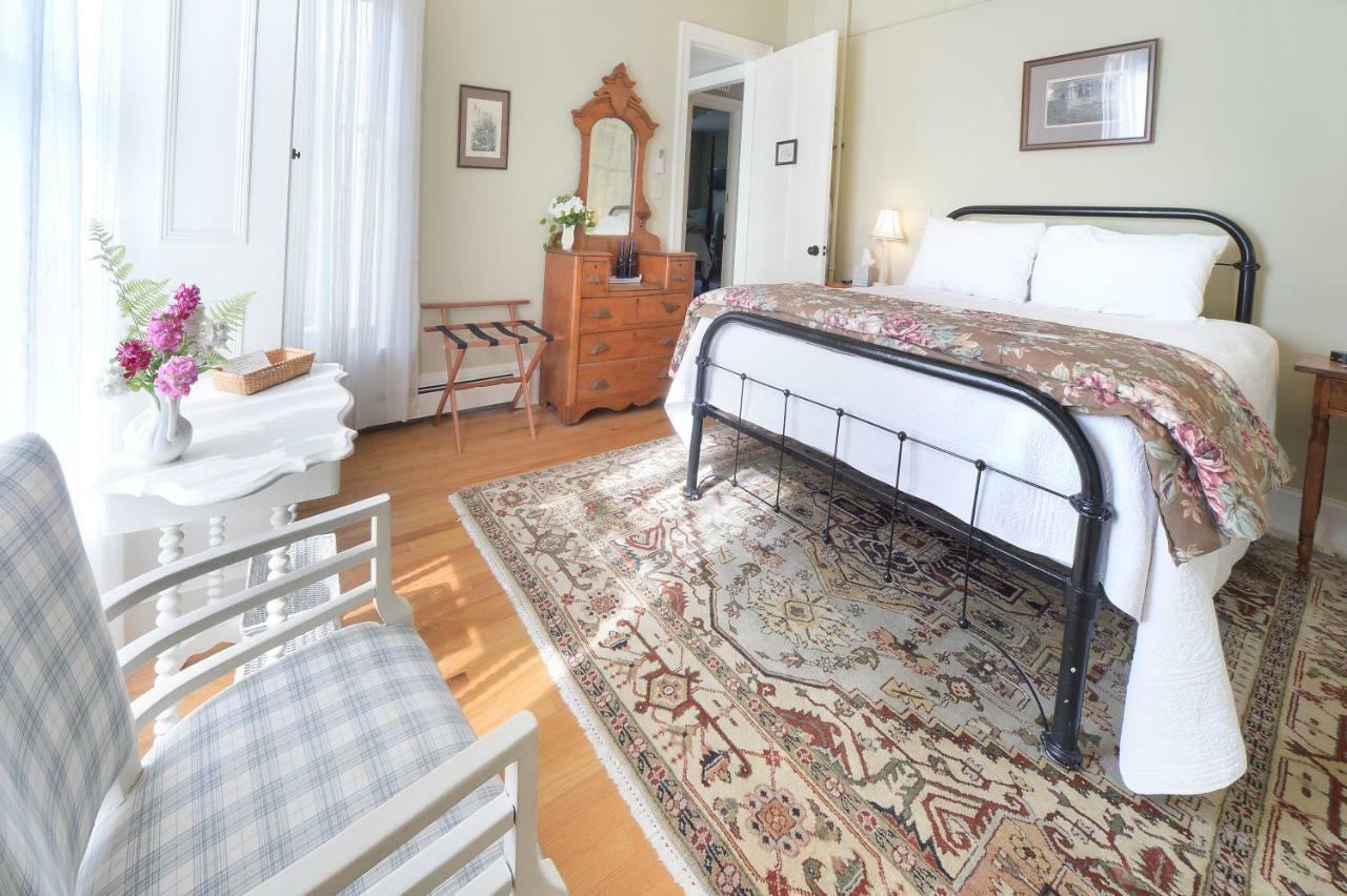 The Springwater Bed And Breakfast Saratoga Springs Exteriör bild