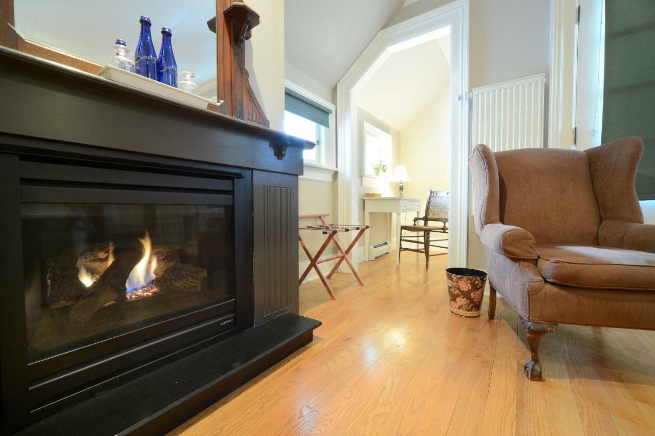 The Springwater Bed And Breakfast Saratoga Springs Exteriör bild