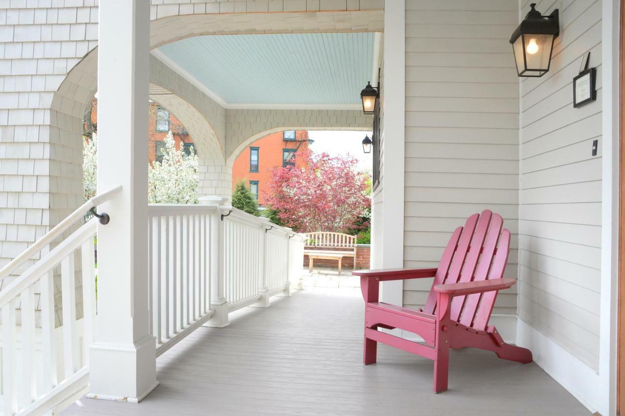 The Springwater Bed And Breakfast Saratoga Springs Exteriör bild