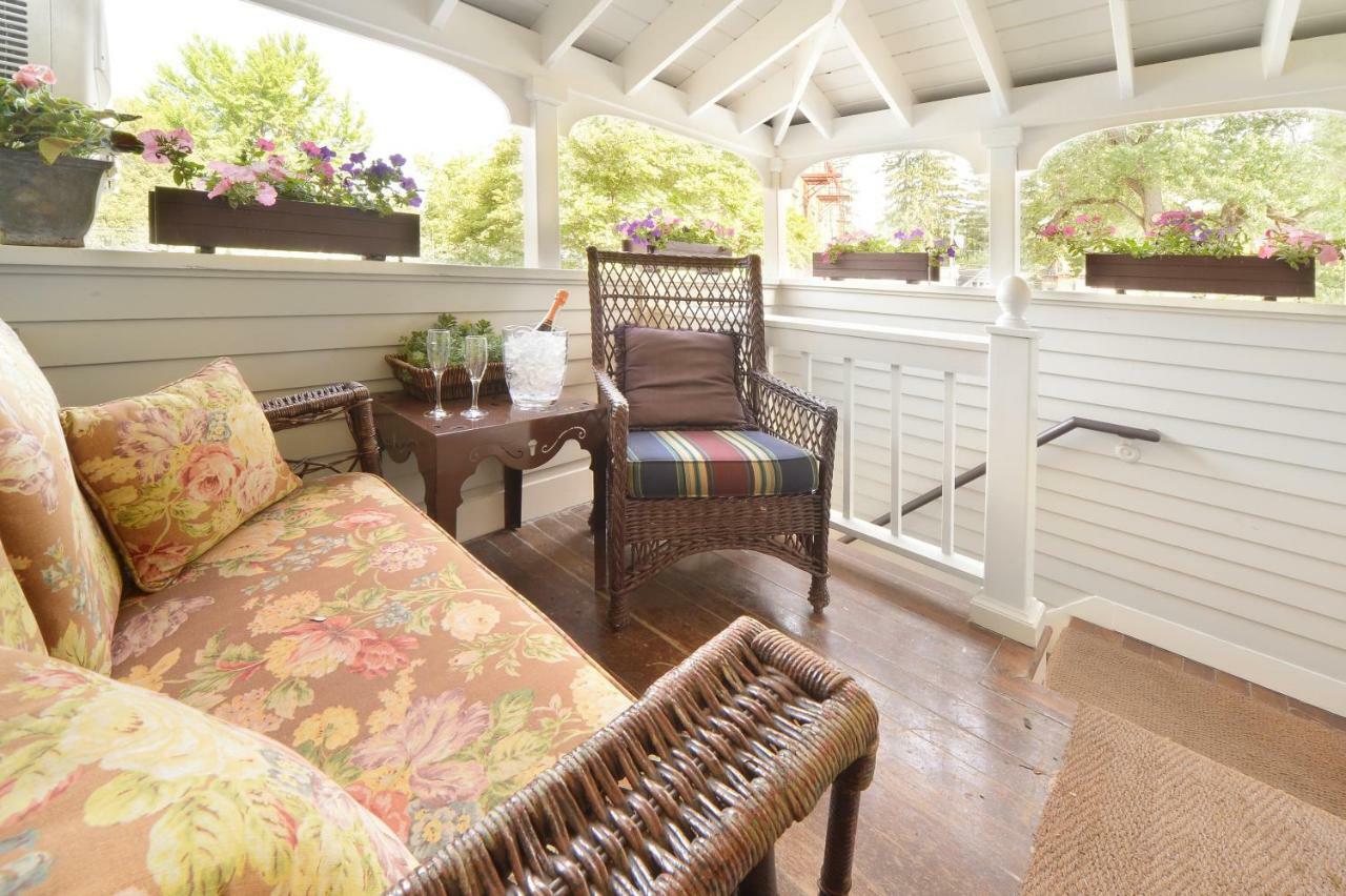The Springwater Bed And Breakfast Saratoga Springs Exteriör bild
