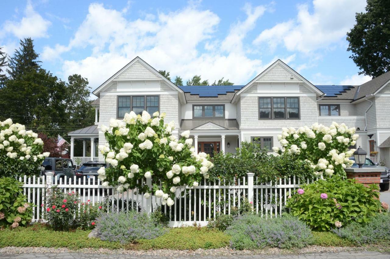 The Springwater Bed And Breakfast Saratoga Springs Exteriör bild