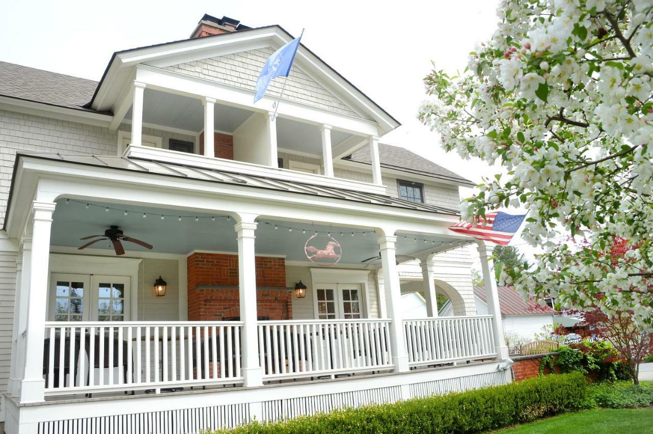 The Springwater Bed And Breakfast Saratoga Springs Exteriör bild