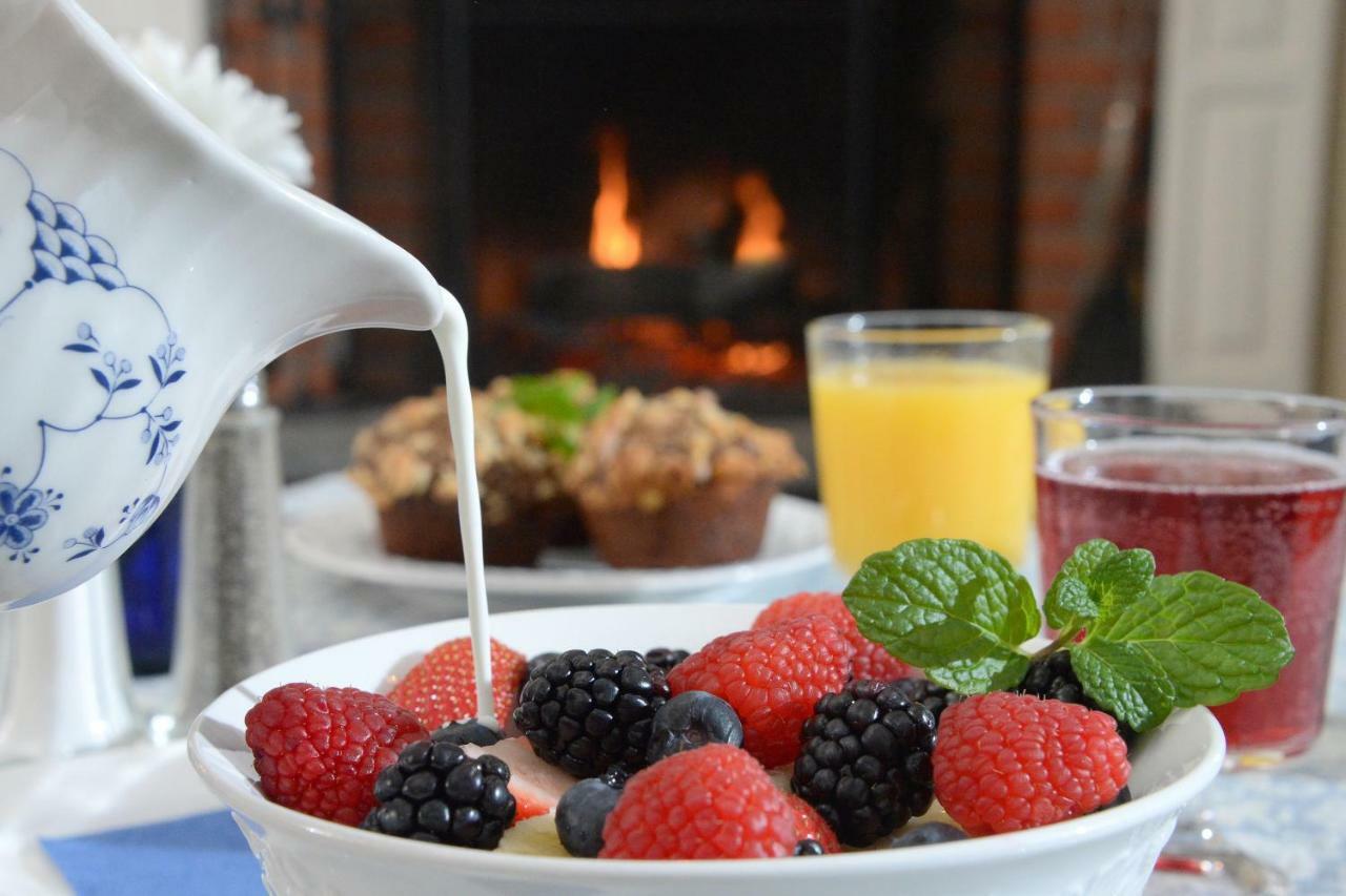 The Springwater Bed And Breakfast Saratoga Springs Exteriör bild