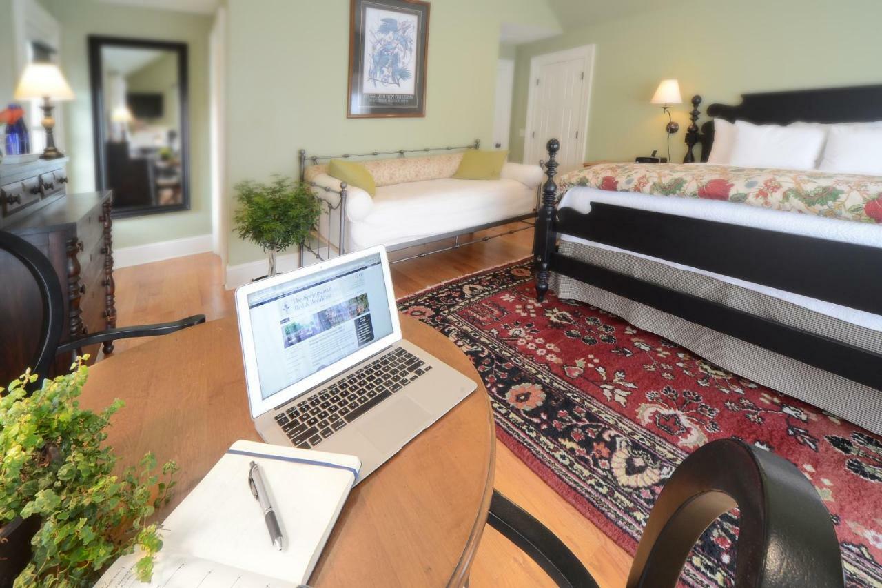 The Springwater Bed And Breakfast Saratoga Springs Exteriör bild