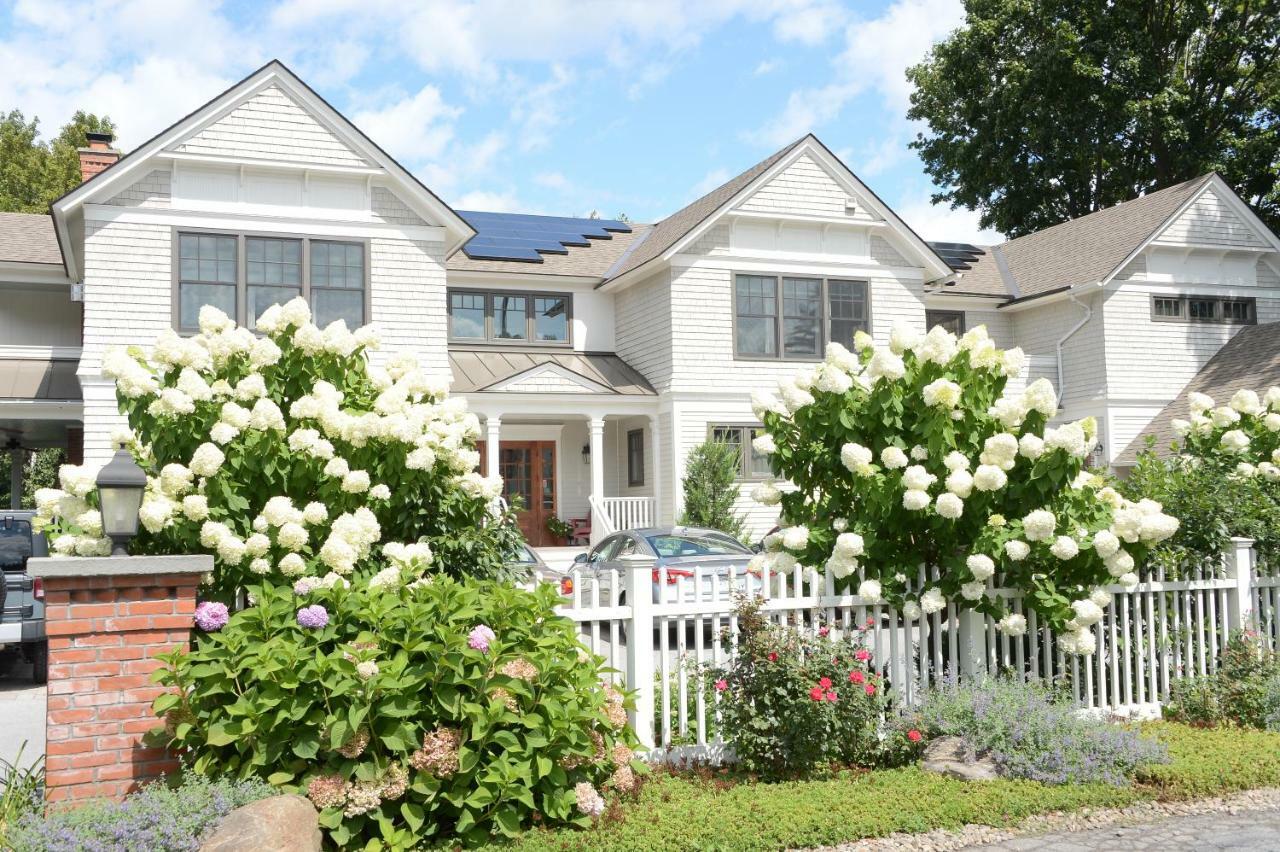 The Springwater Bed And Breakfast Saratoga Springs Exteriör bild